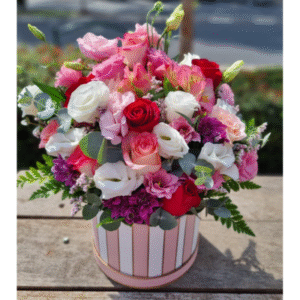 סידור פרחים בקופסא מהודרת