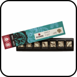 שוקולד פרלינים גמלא לבן שברי פקאן