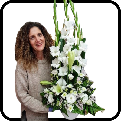סידור פרחים אלגנטי ענק